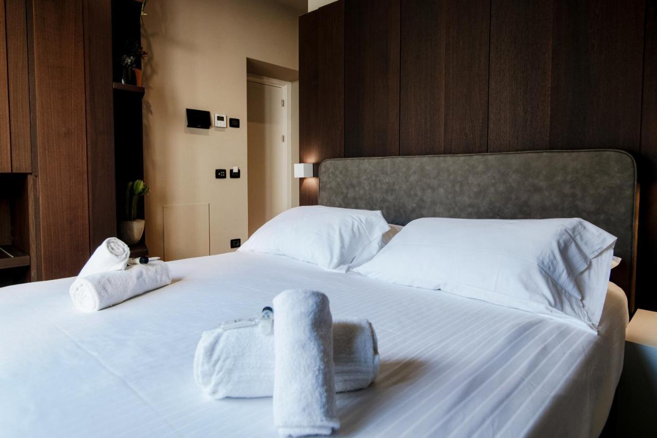 Ama 18 Rooms - The House Of Travelers- Como Zewnętrze zdjęcie