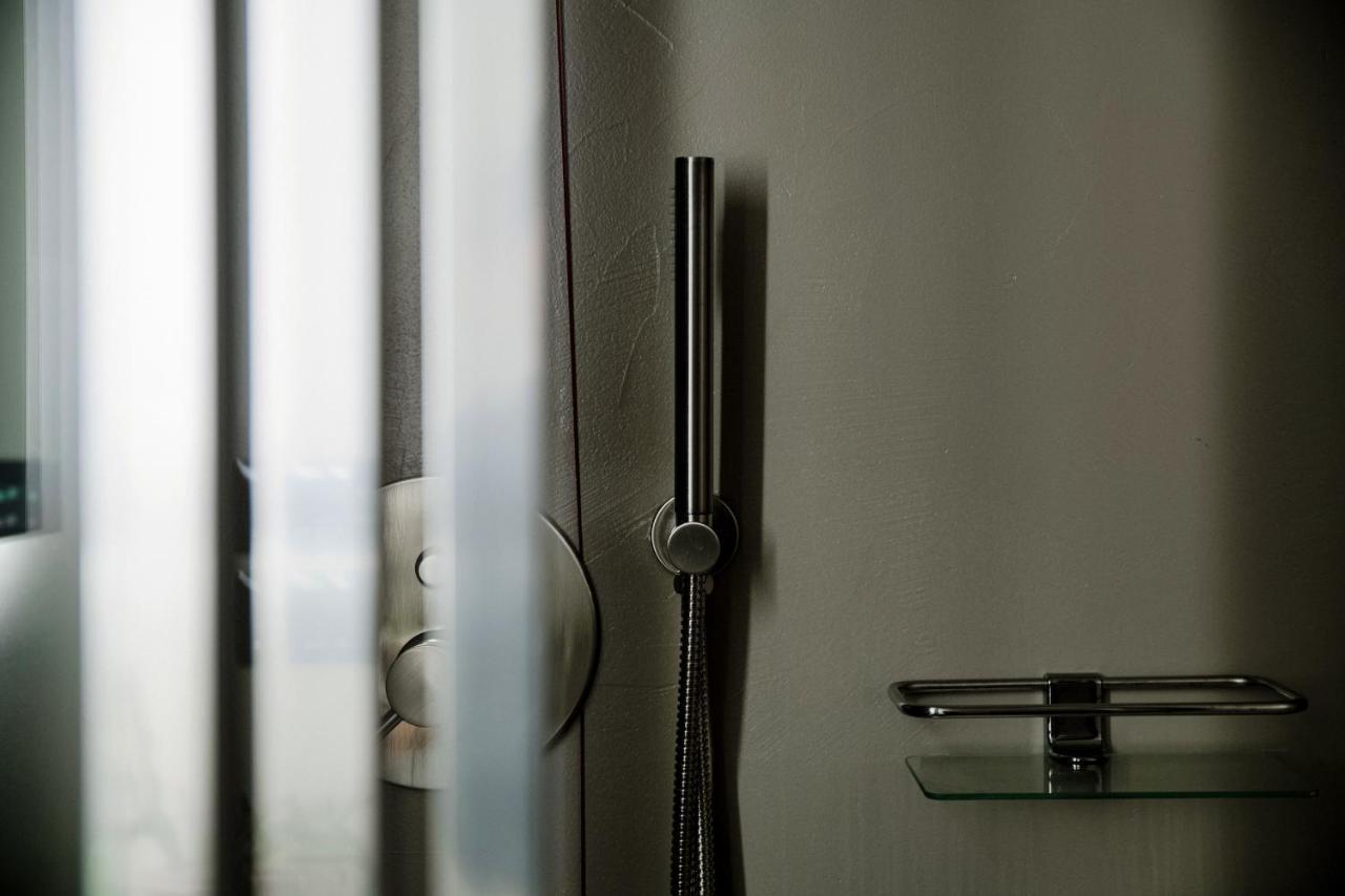 Ama 18 Rooms - The House Of Travelers- Como Zewnętrze zdjęcie