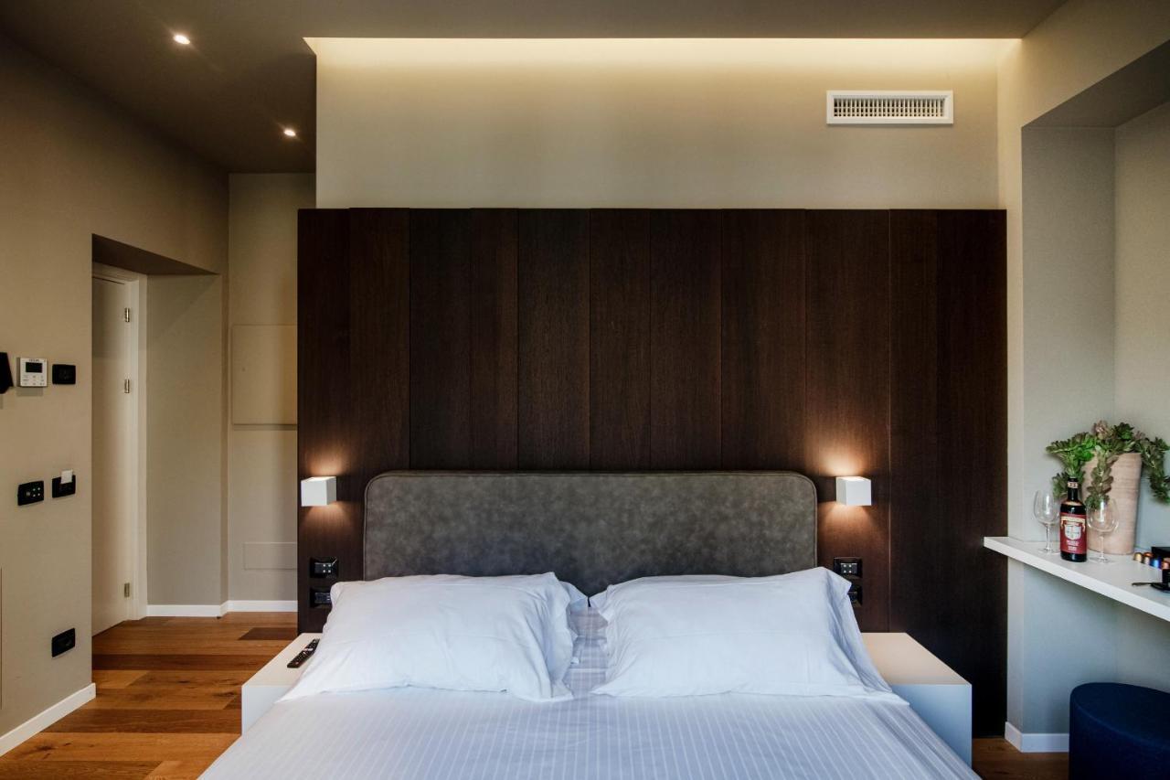 Ama 18 Rooms - The House Of Travelers- Como Zewnętrze zdjęcie